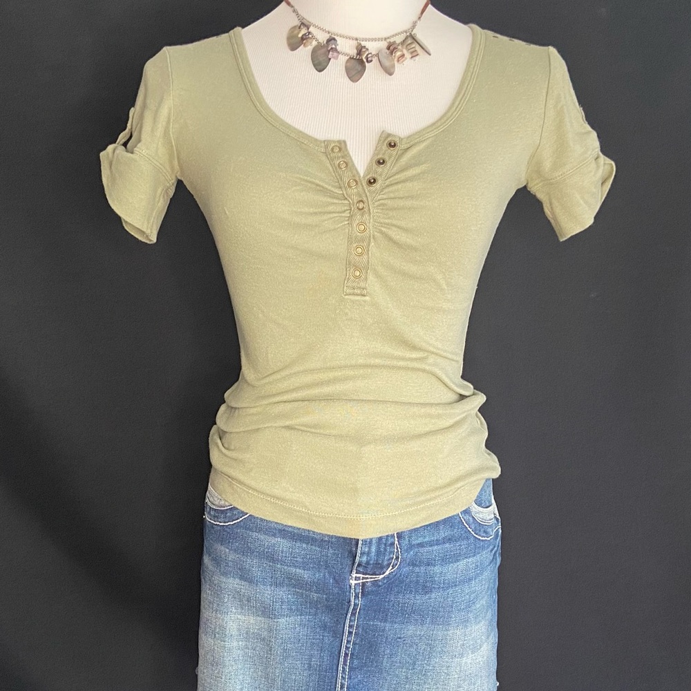 👚 Army Green Tab Sleeve Short Sleeve Henley Top